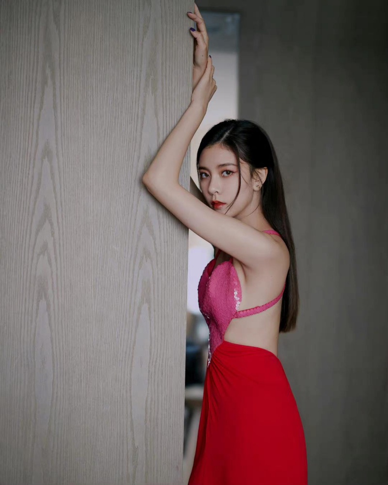 宋妍霏
